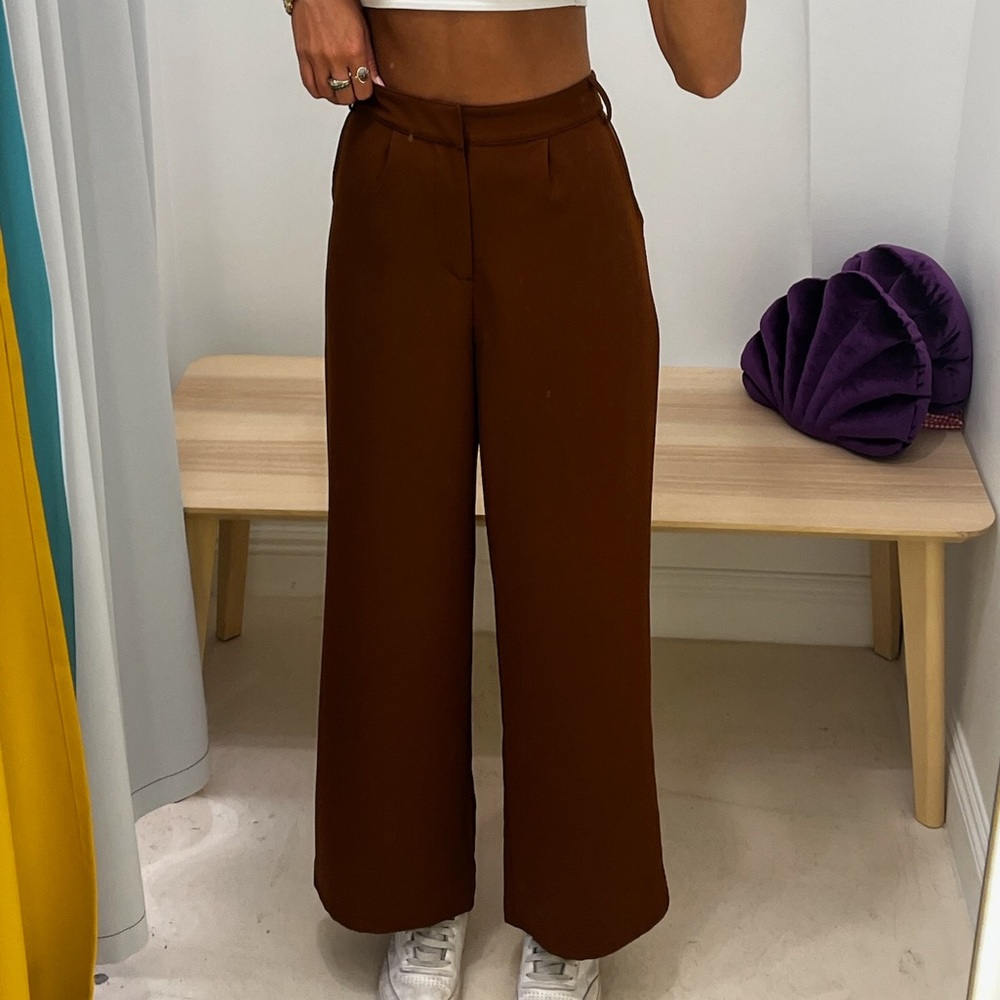 High-waisted Wide Leg Trousers